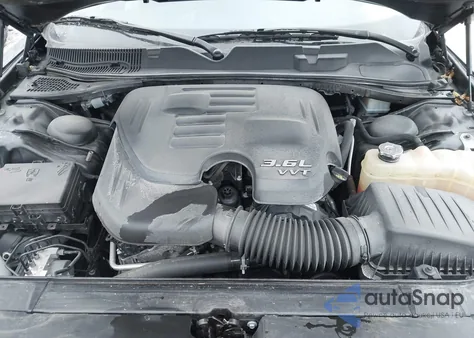 2021 Dodge Challenger Sxt Awd z USA, uszkodzony, nr VIN 2C3CDZGG5MH593238